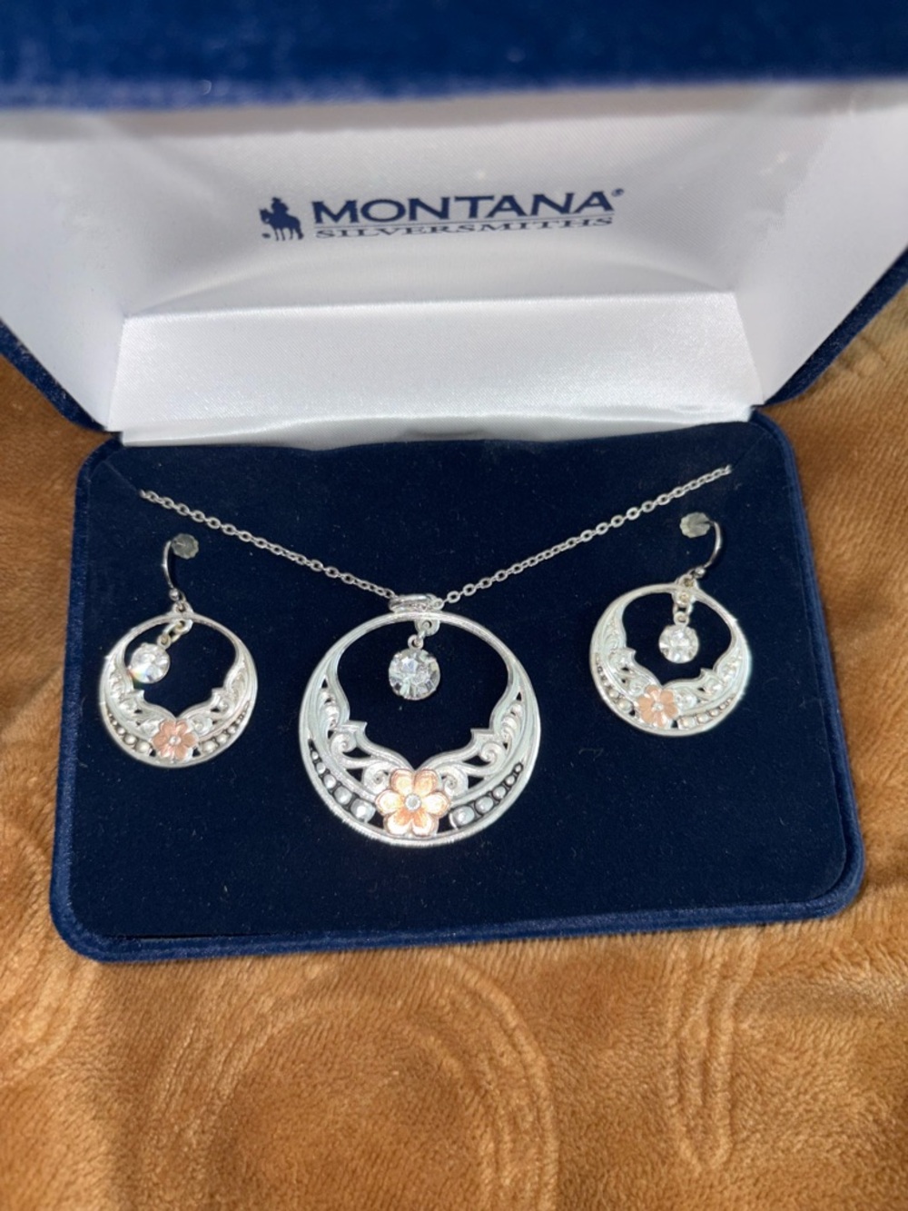 Montana silversmith earrings and necklace set